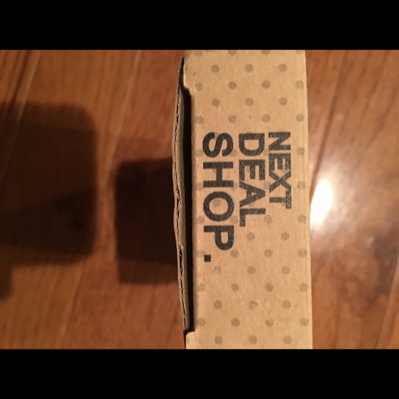 LED Shoelaces - Picture 4 of 5