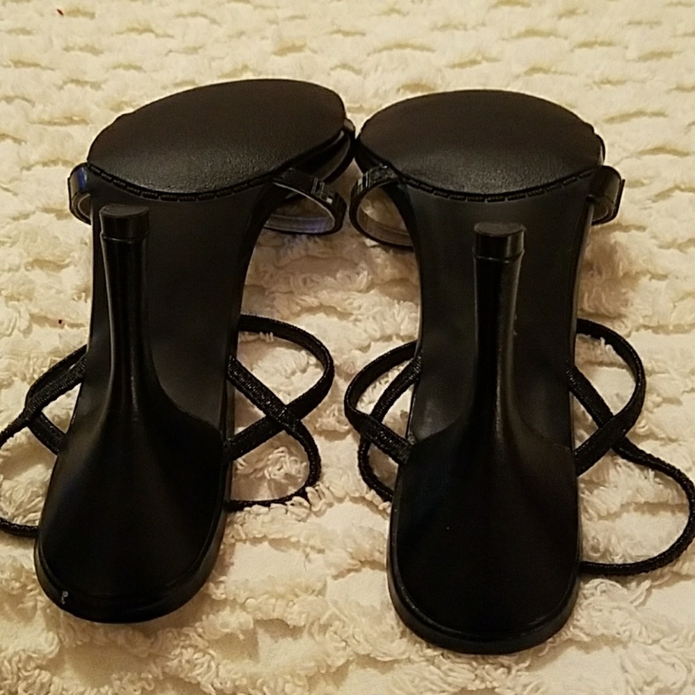 New Direction Sandals - Picture 6 of 6