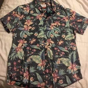 Short sleeve floral shirt