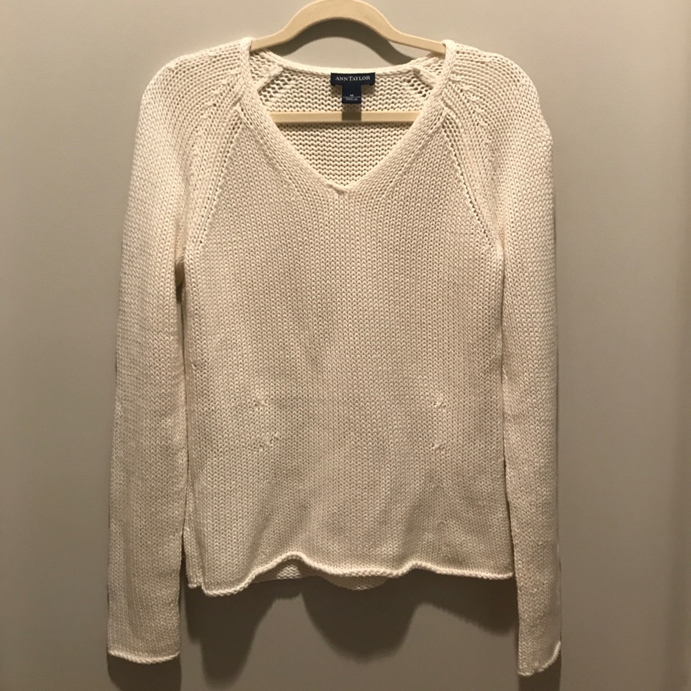 Ann Taylor Chunky Knit V-Neck Sweater