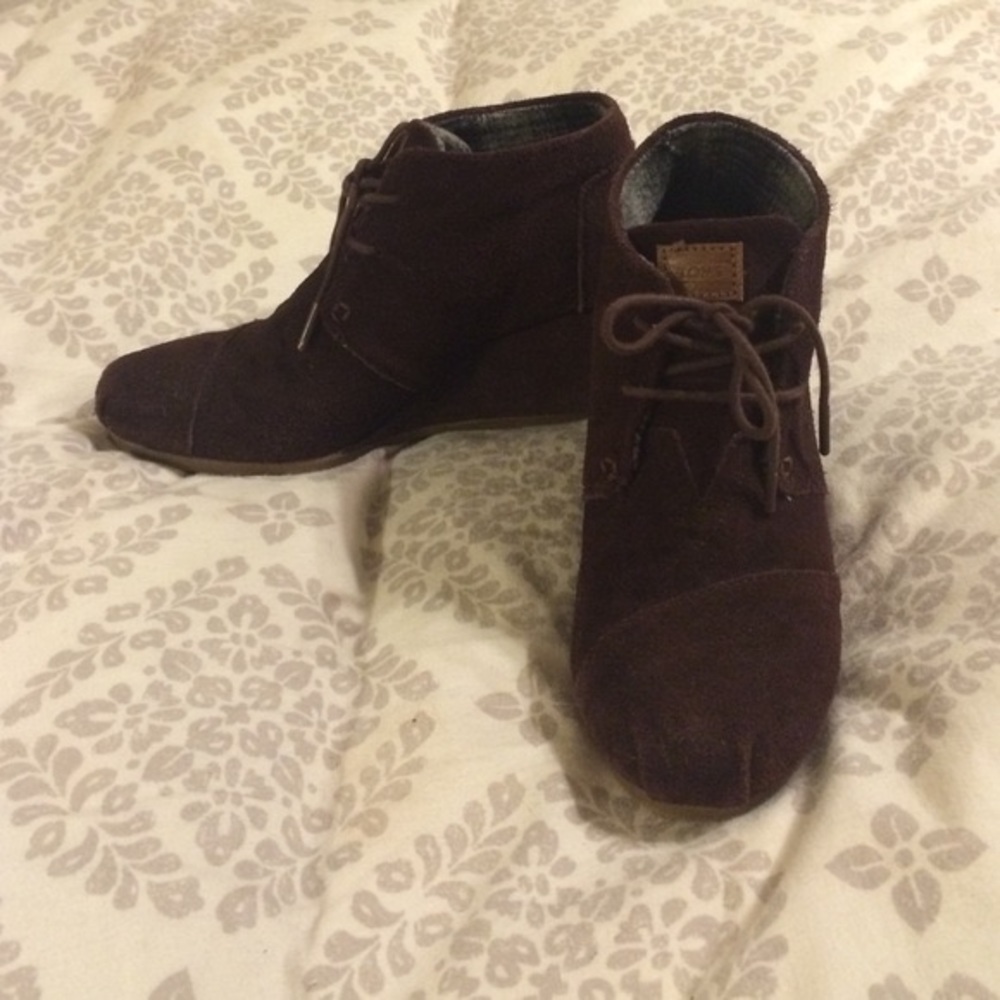 TOMS brown suede wedge boots