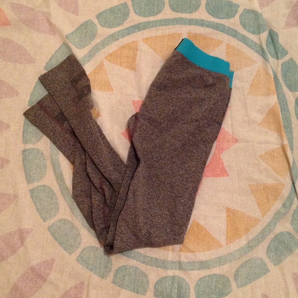 Gym shark gray leggings size s