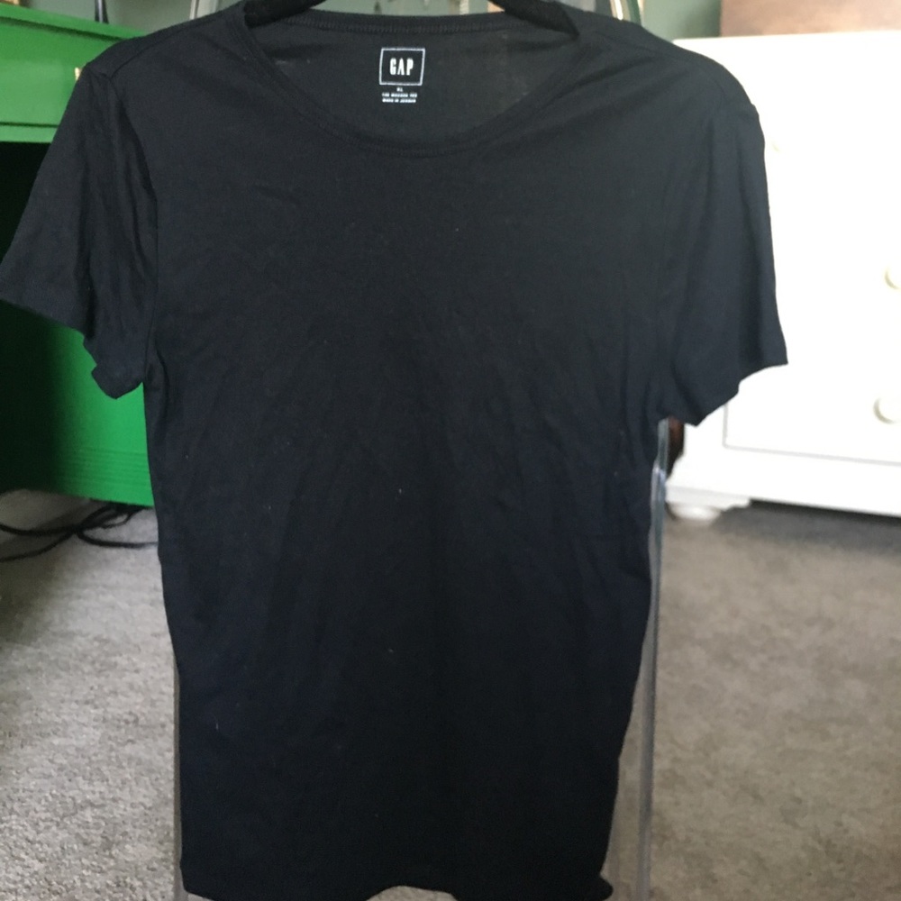 Gap black modern fit crew neck tee