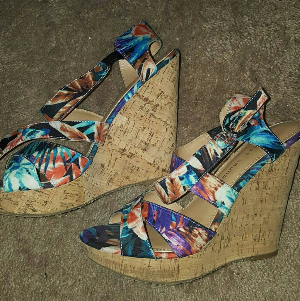 Colorful Corkscrew Wedges