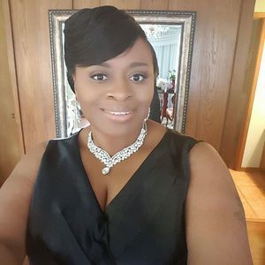 Meet your Posher, Shantara