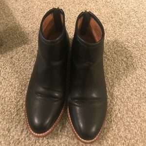 Black Chelsea boots from urban outfitters