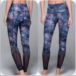 Floral LuLu🍋 If You're Lucky Leggings