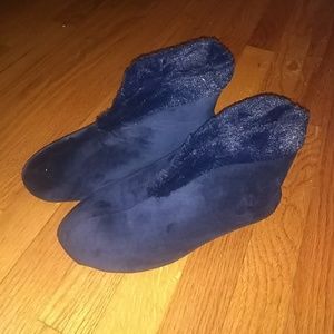 Dearfoam royal blue slippers