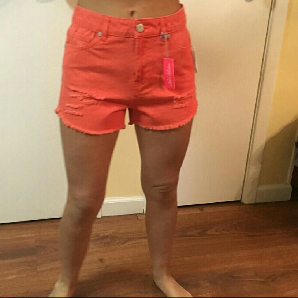 Refuge Shorts