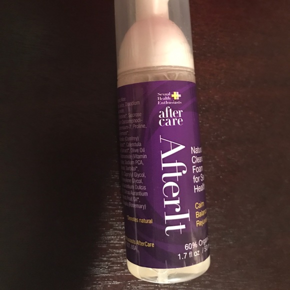 1.7 fl oz 60% Organic AfterIt after care foam - Picture 4 of 4