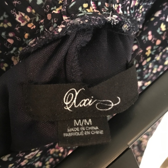 Black skirt with colorful floral print - Picture 2 of 3