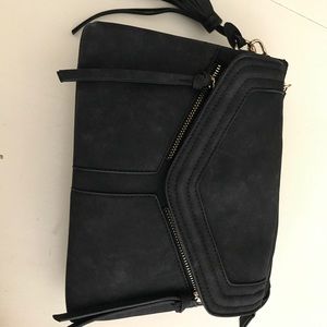 Super Cute Tillys Purse