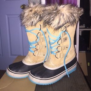 Sorel Joan of Arctic