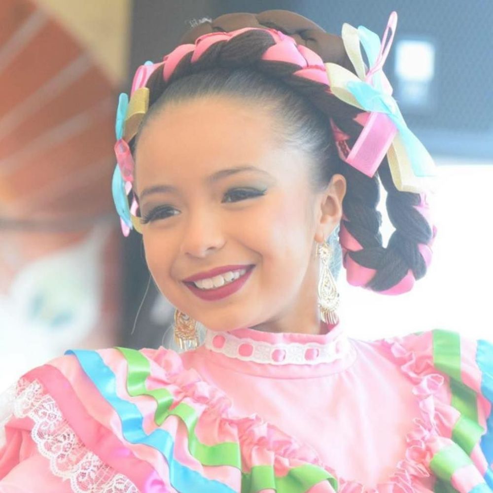 Meet your Posher, Yvette