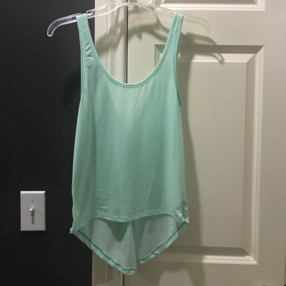 Lululemon mint green tank