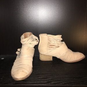 Beige/light tan Jeffrey Campbell booties
