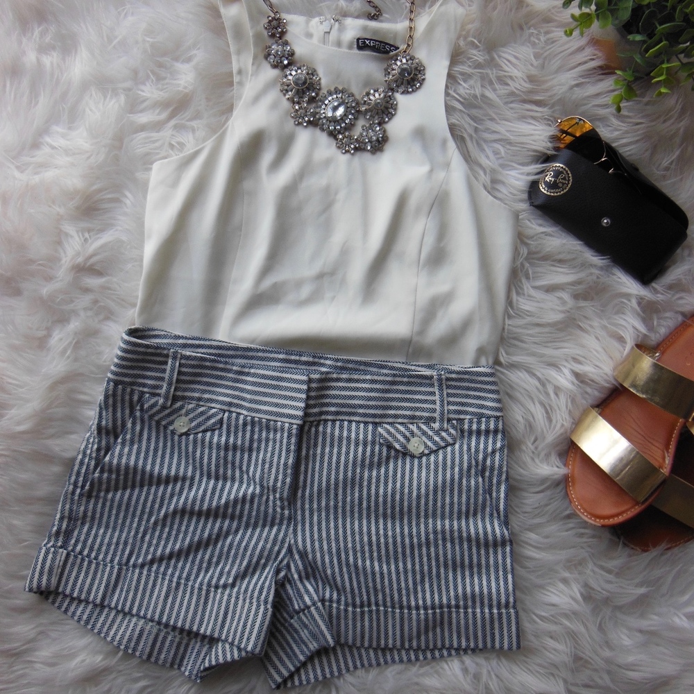 Express - Chevron Stripe Shorts