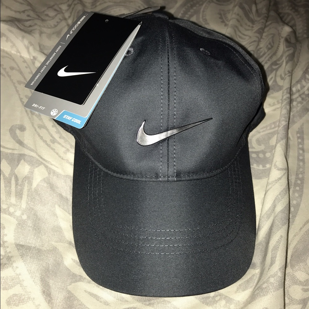 NIKE Dri Fit Hat