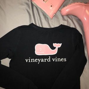 Vineyard Vines long sleeve. Size: Small