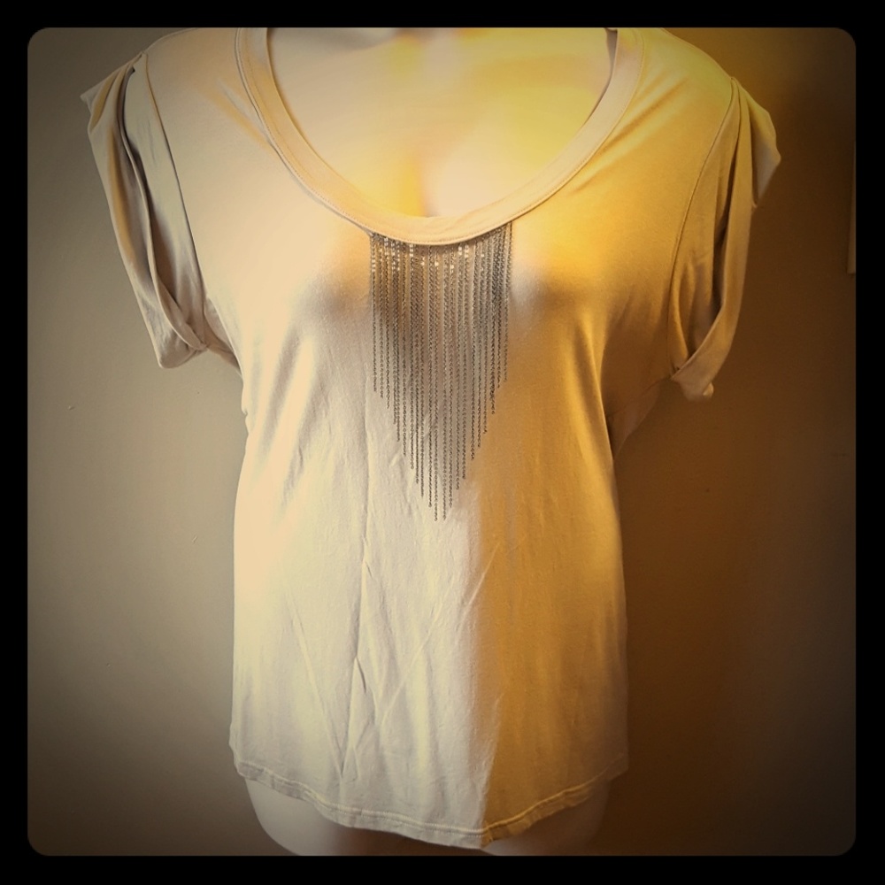 MAKE AN OFFER ⚠️ Hardware fringe blouse