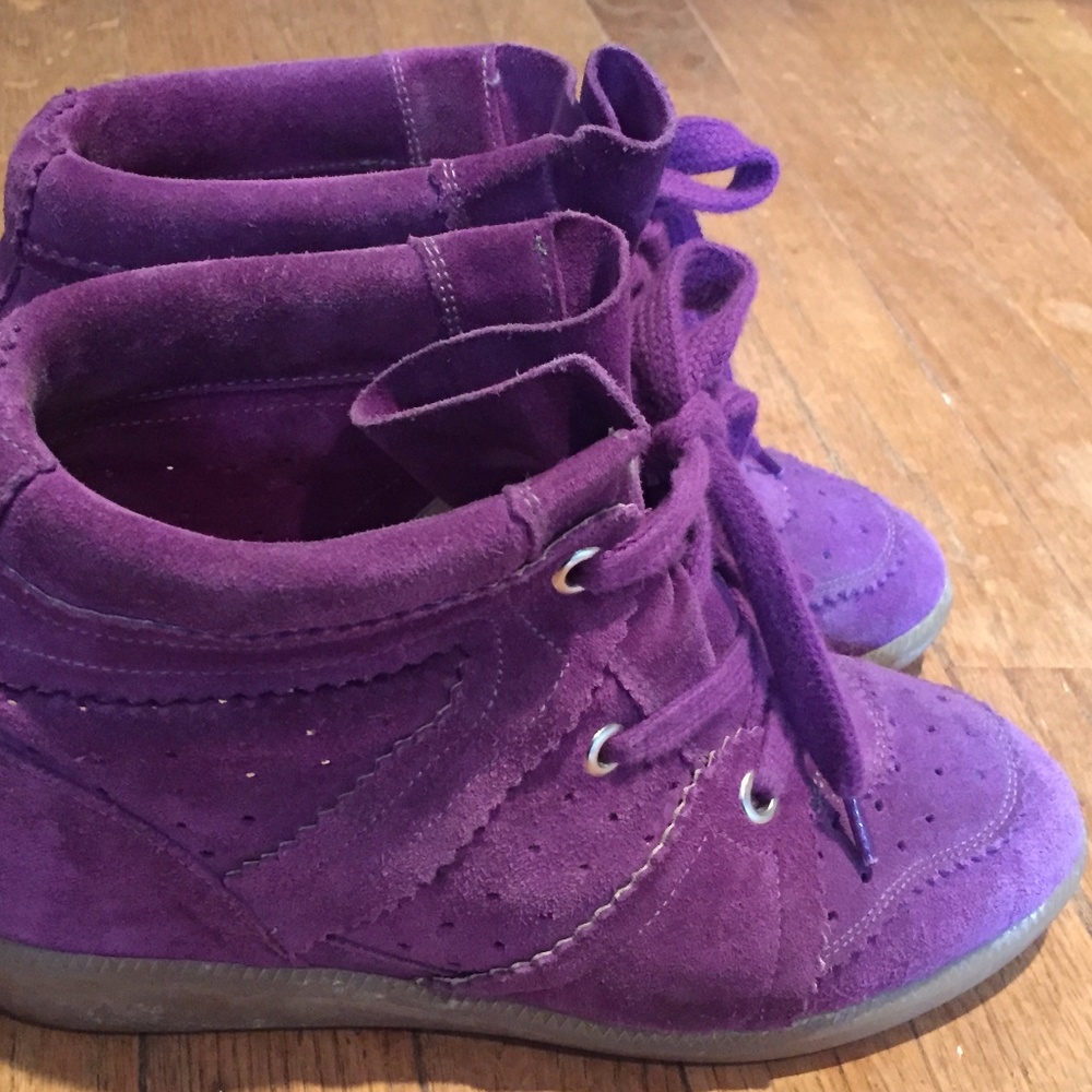 Isabel Marant Bobby Lo-rise perforated sneakers