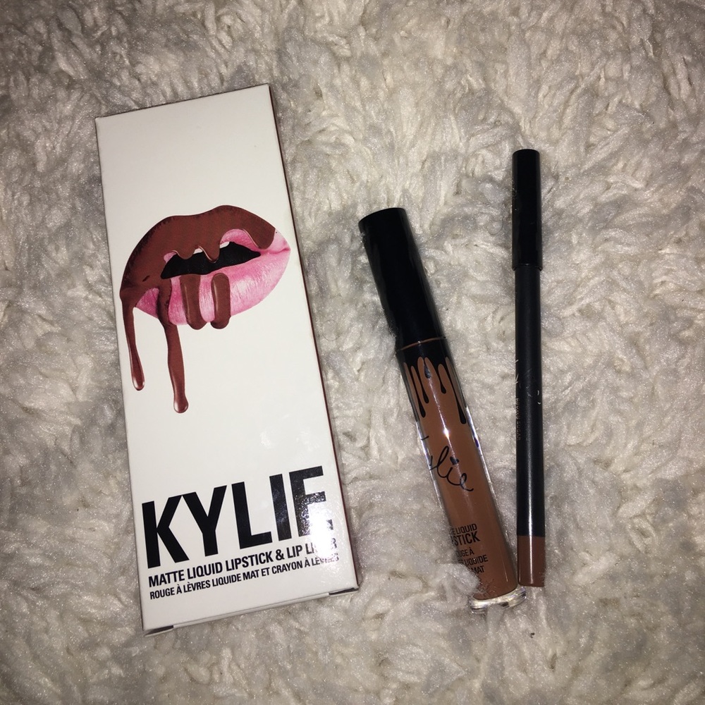 Kylie Cosmetics lip kit