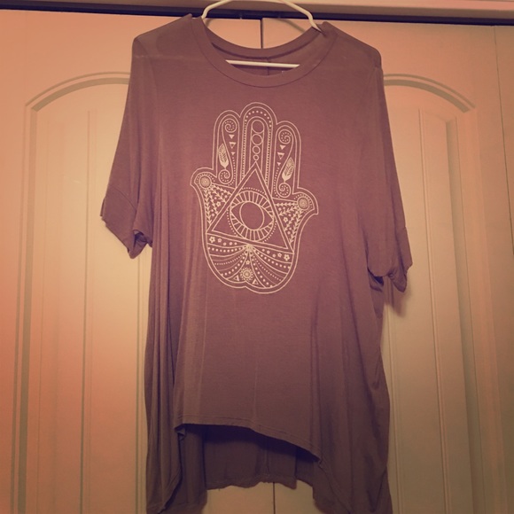 Fifth Sun Tops - Comfy graphic sleep tee