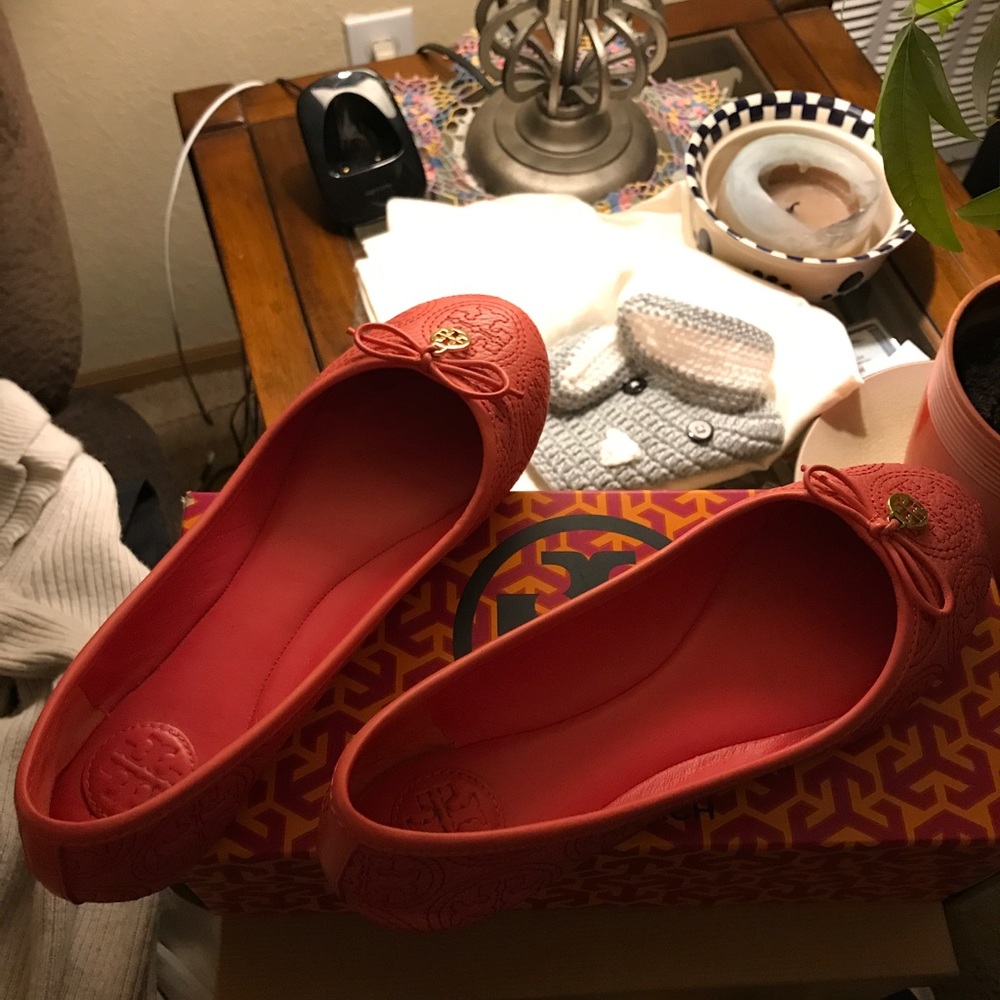 Tory Burch Rose Petal Chelsea Stitched Logo Flats - Picture 3 of 5