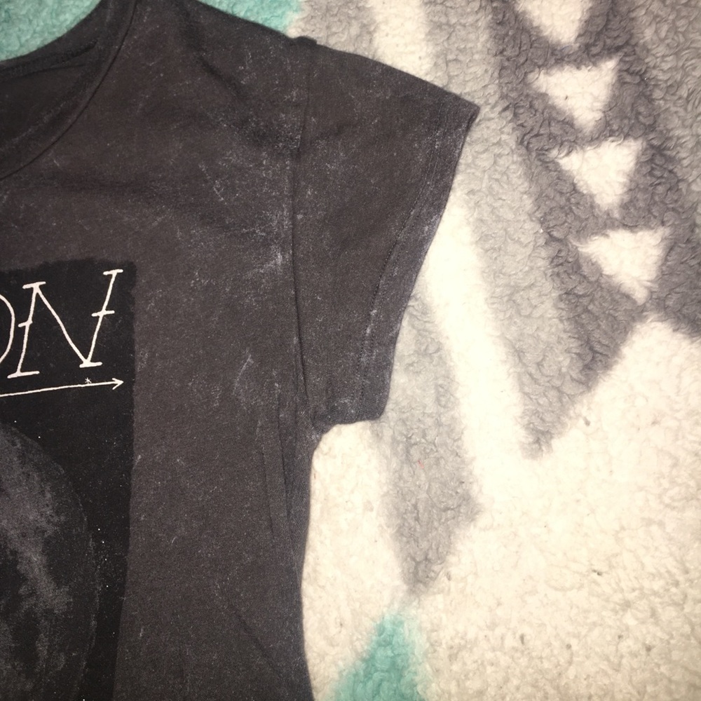 shirt - Picture 4 of 5