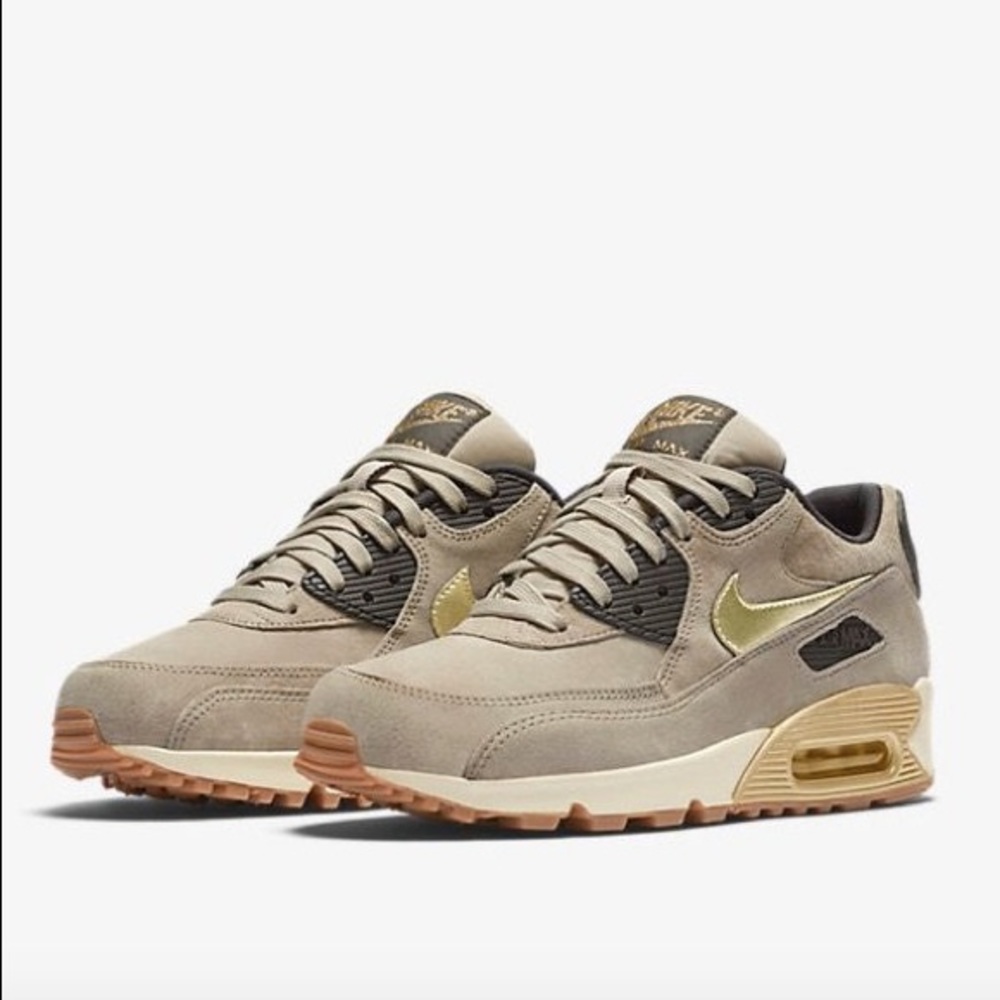 NIKE AIR MAX 90