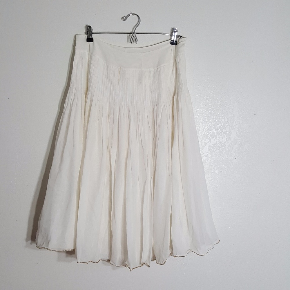 Chloe Size 14 White and Gold Skirt Pleated Greek