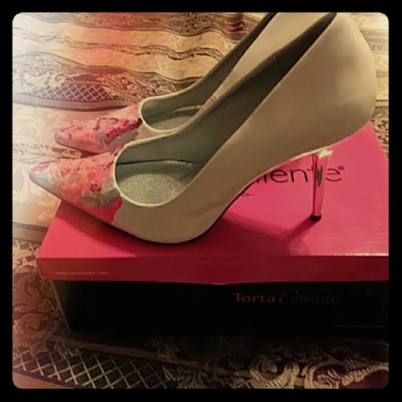 Delicious shoes that Luketha McDaniel recreated - Picture 1 of 1