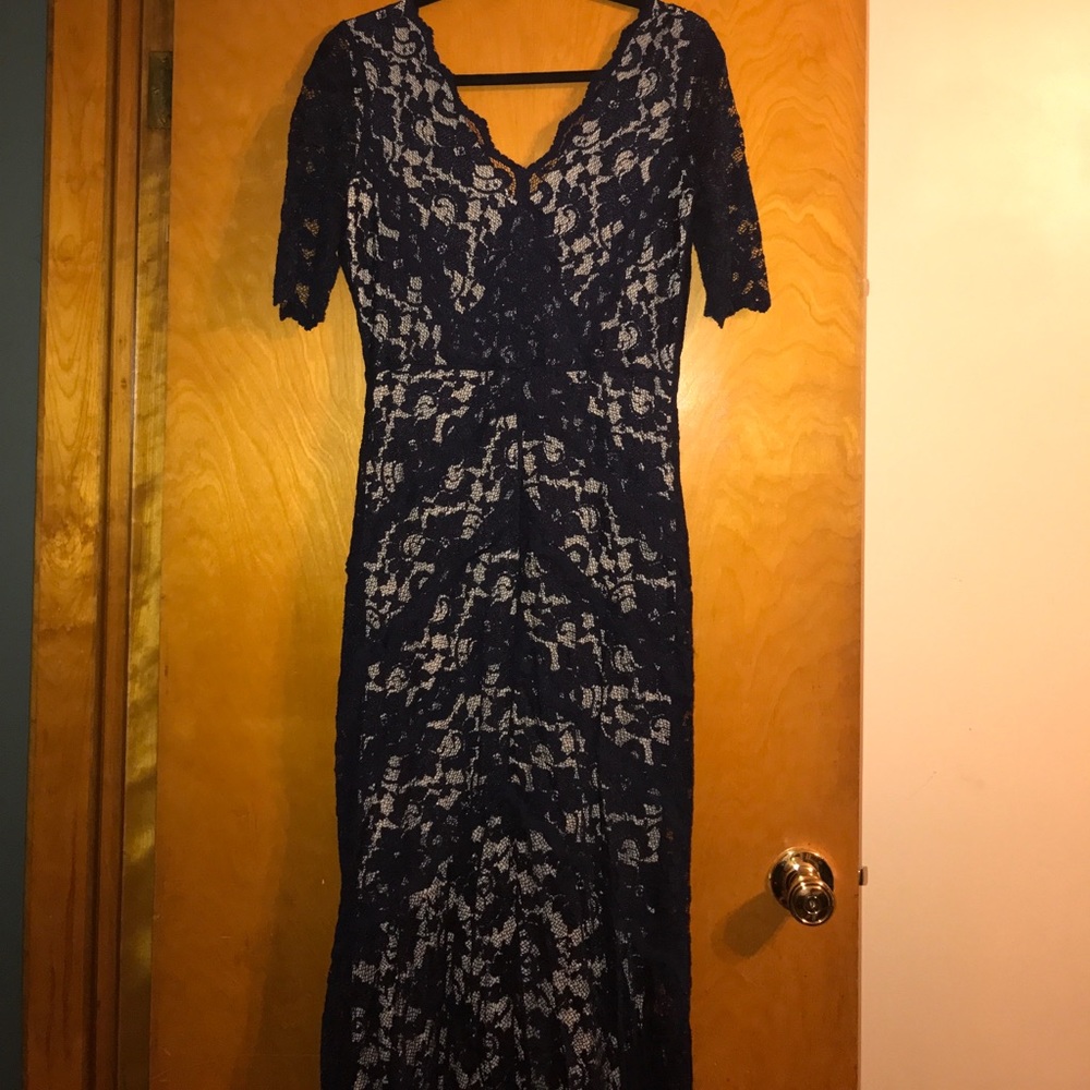 Belle By Badgley Mischka size 8 Blue Lace Gown