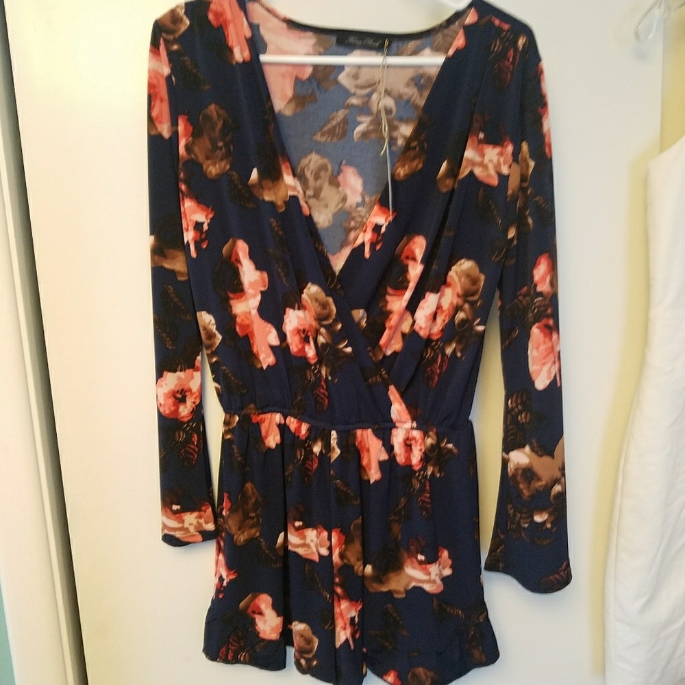 NWT Navy floral romper