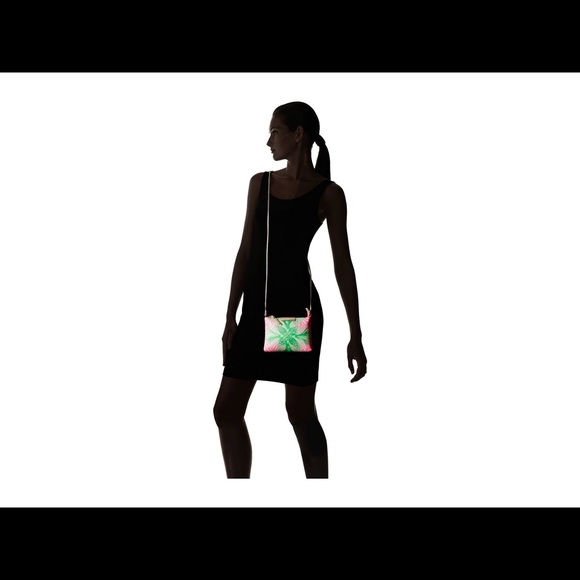 Lilly Pulitzer Crossbody - Picture 4 of 6