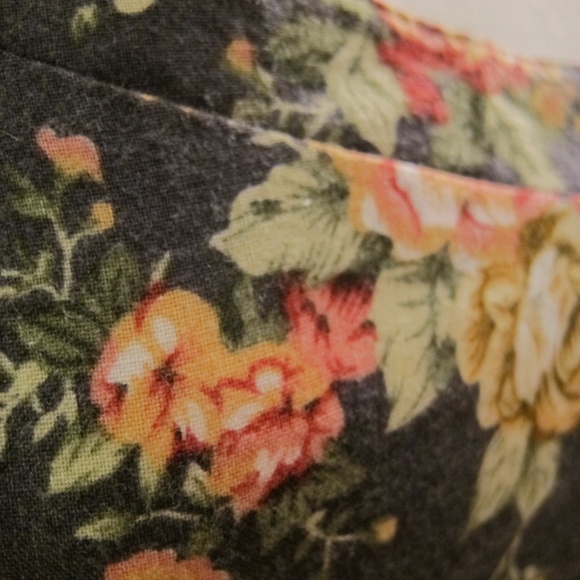 NWOT Lulu's Grey Antique Ruffle Cap Floral dress - Picture 6 of 6