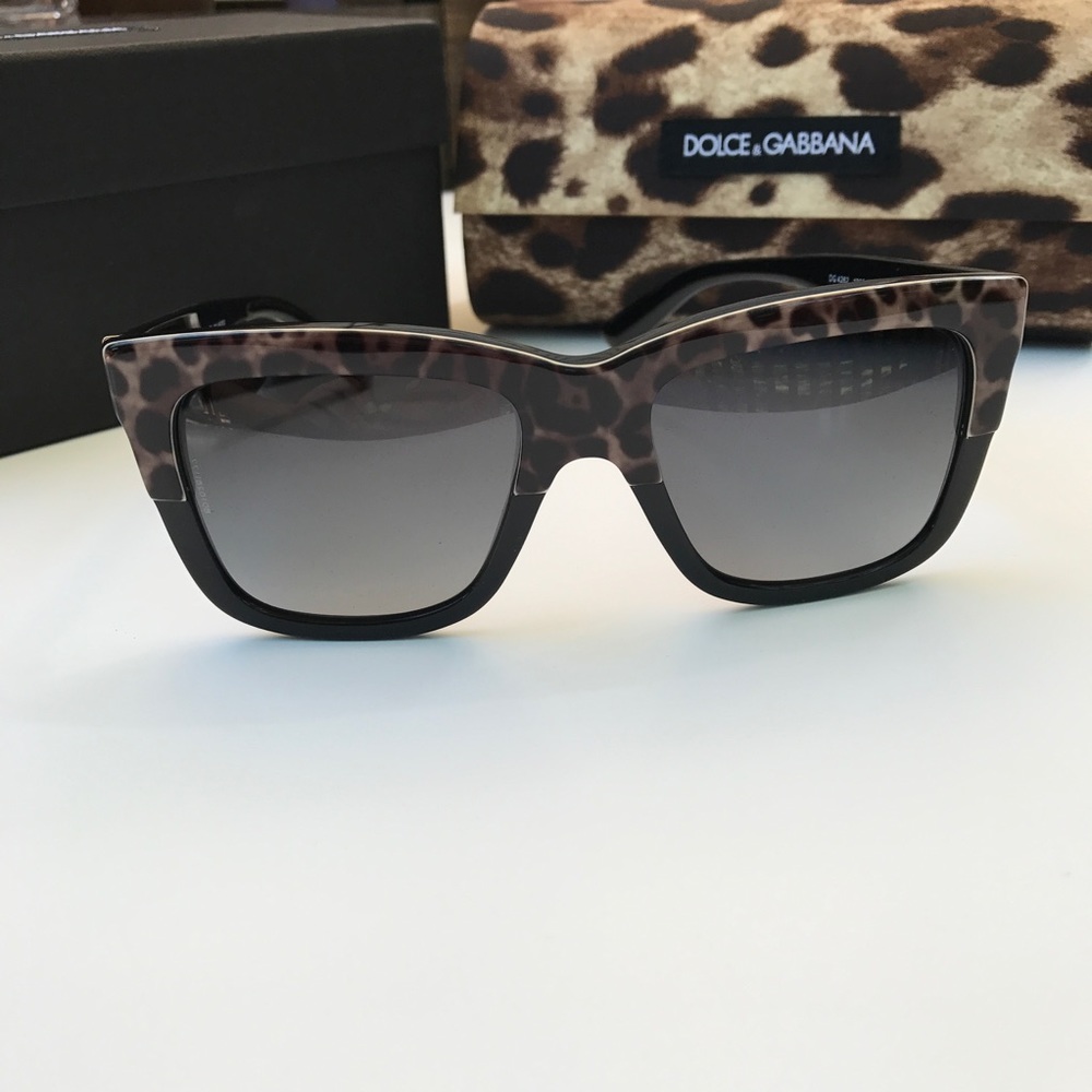 ๐ซ SOLD ๐ซ Dolce & Gabbana Sunglasses- Authentic - Picture 5 of 8
