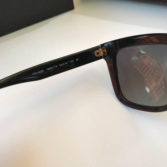 🚫 SOLD 🚫 Dolce & Gabbana Sunglasses- Authentic - Picture 4 of 8