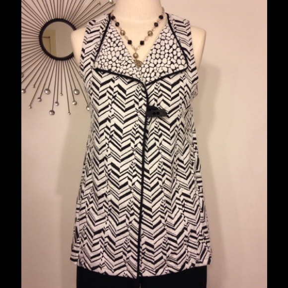 Janska Chevron Knit Vest - Picture 4 of 4