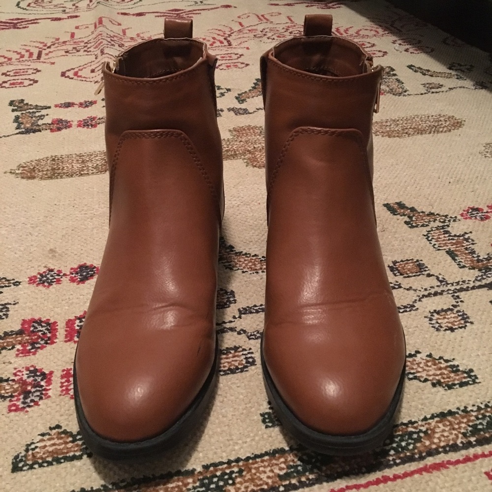 Camel ankle boots