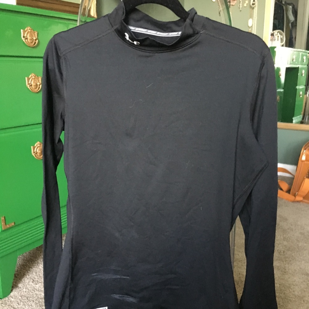 Under Armour cold gear black thermal fitted shirt