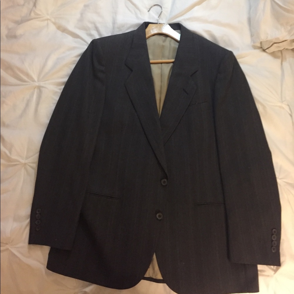 Grey sport coat - like new!