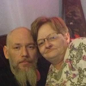 Meet your Posher, Chrissy