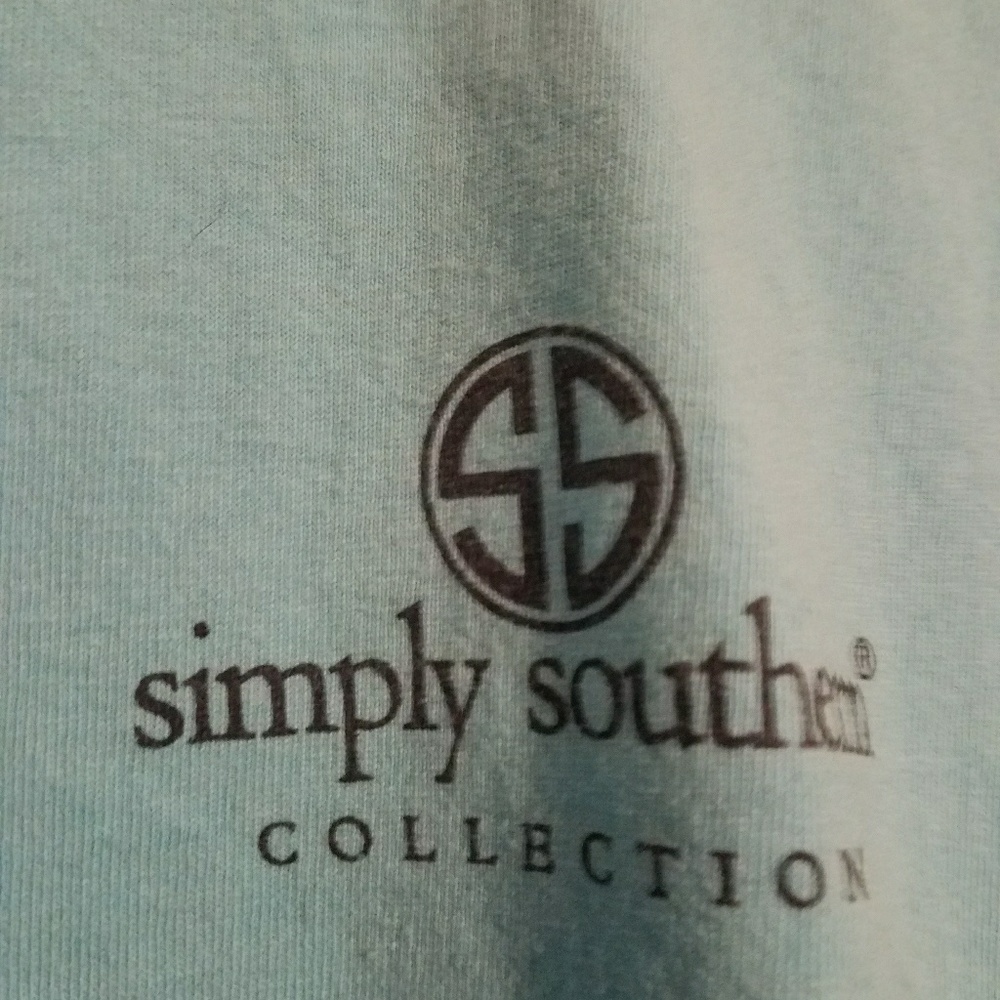 Simply Southern T shirt M