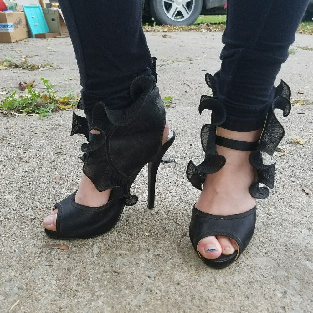 Wild rose heels