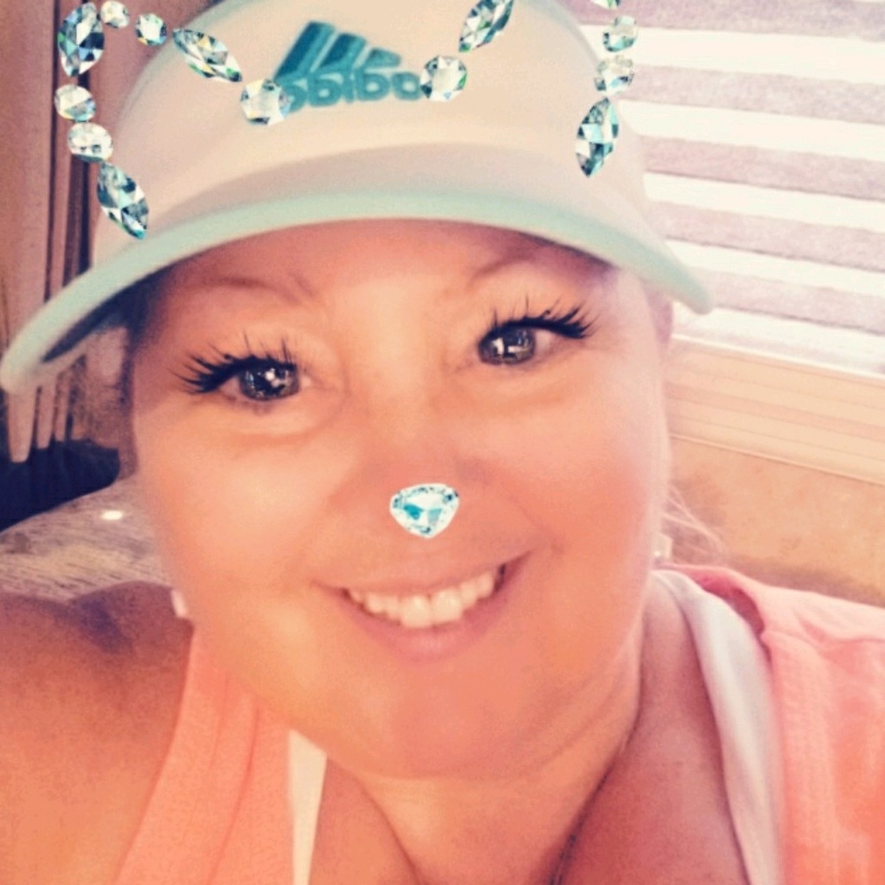 Meet your Posher, Sandy