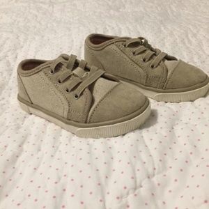 Cat and Jack khaki shoes. Size toddler 7.
