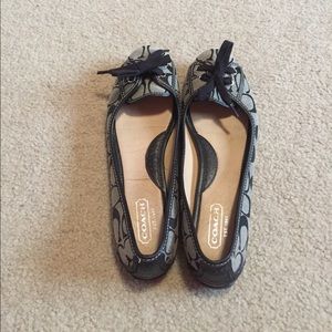 Size 8 and a 1/2 coach shoes!