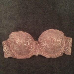 CLEAROUT Strapless convertible bra 💕