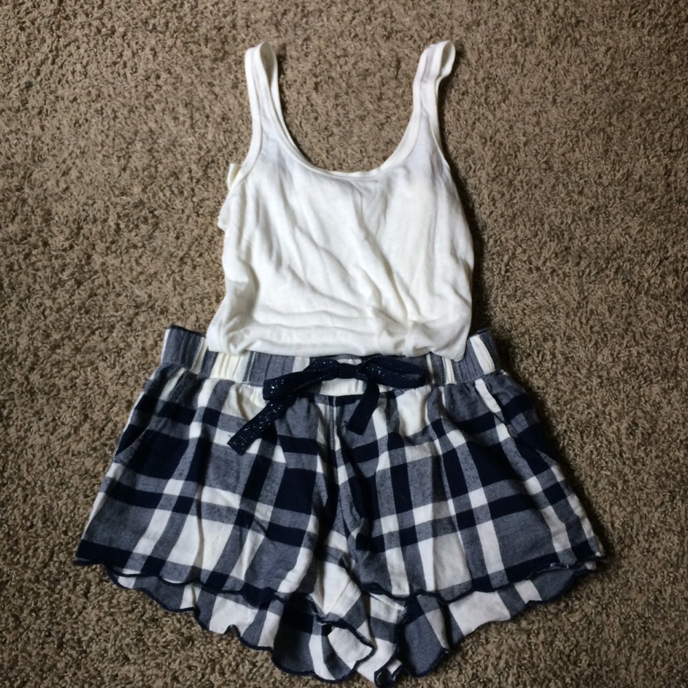 Aerie sleep set